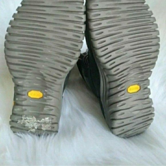 UGG ADIRONDACK BOOTS BUFFALO PLAID WATERPROOF LEATHER SIZE 6.5 WOMENS - Picture 8 of 9